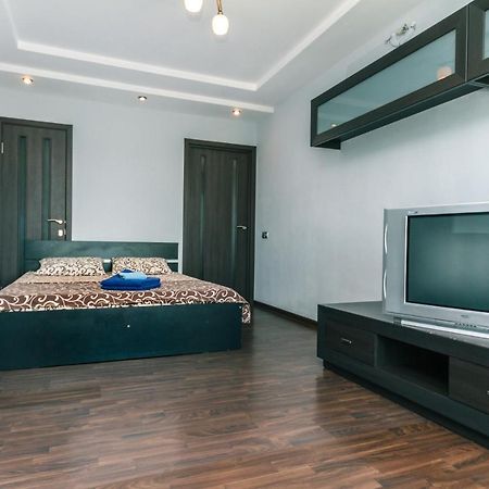 Apartments On Henerala Zhmachenka Kijów Zewnętrze zdjęcie