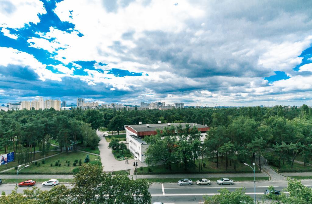 Apartments On Henerala Zhmachenka Kijów Zewnętrze zdjęcie