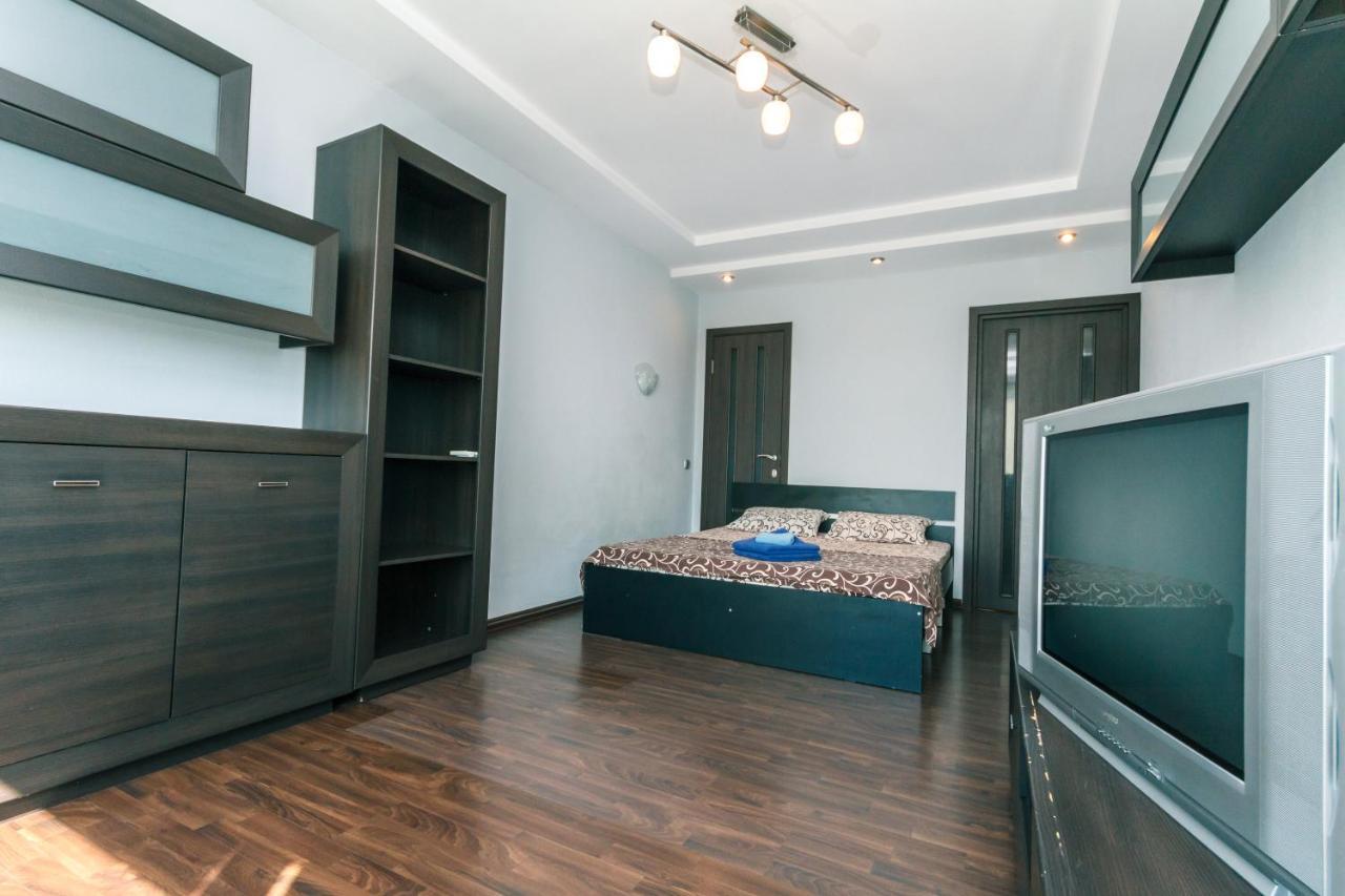 Apartments On Henerala Zhmachenka Kijów Zewnętrze zdjęcie