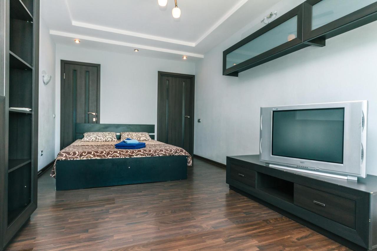 Apartments On Henerala Zhmachenka Kijów Zewnętrze zdjęcie